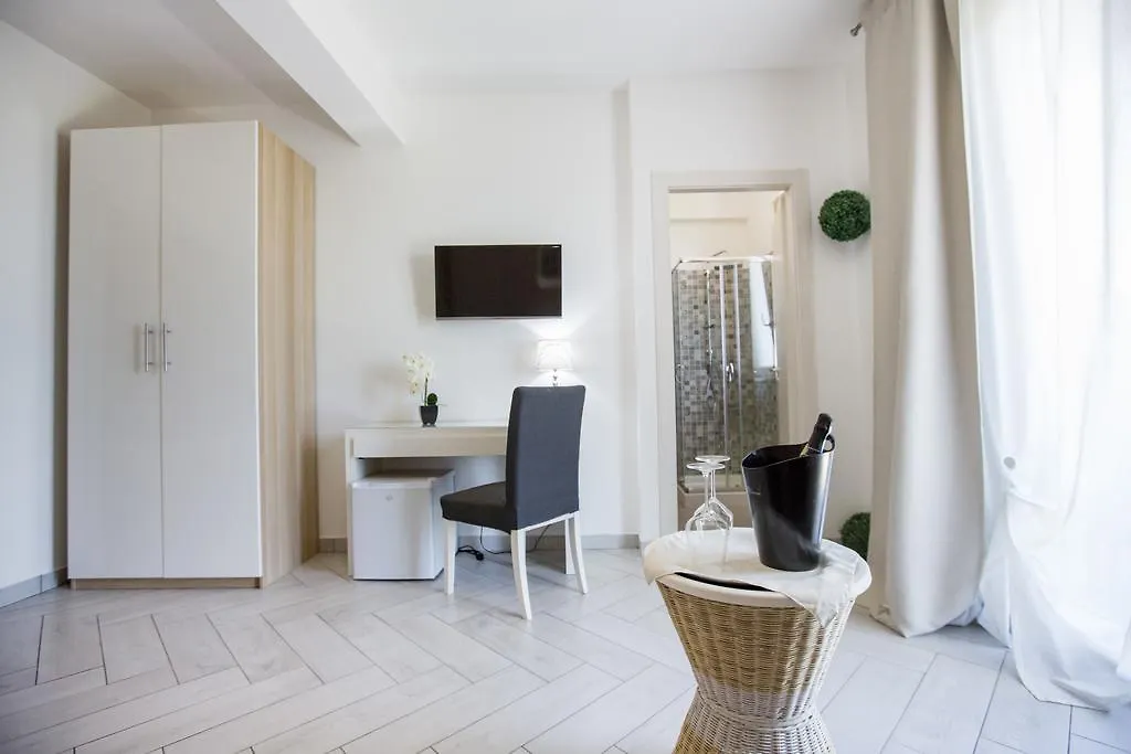 Belvedere Rent Rooms Campofelice Di Roccella Bed & Breakfast