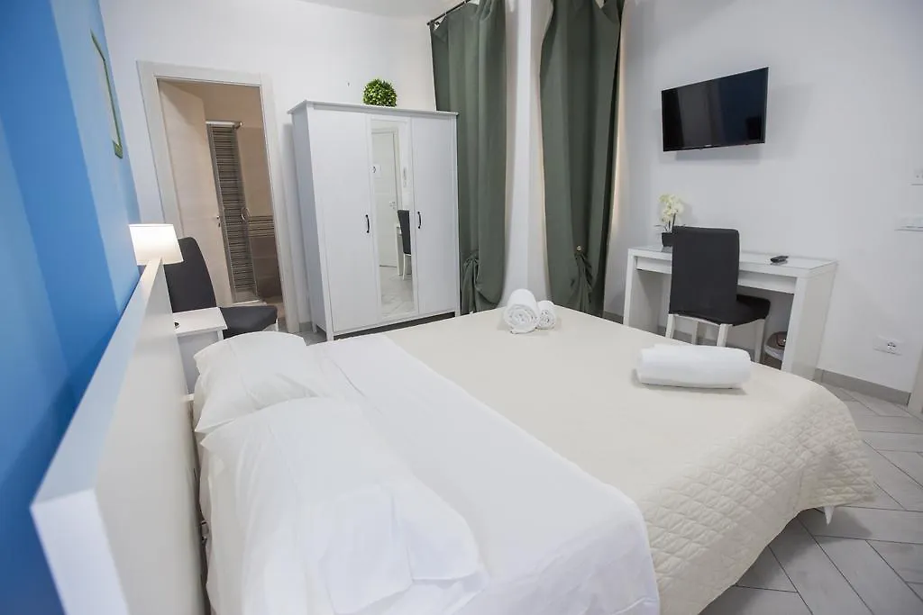 Belvedere Rent Rooms Campofelice Di Roccella Italy