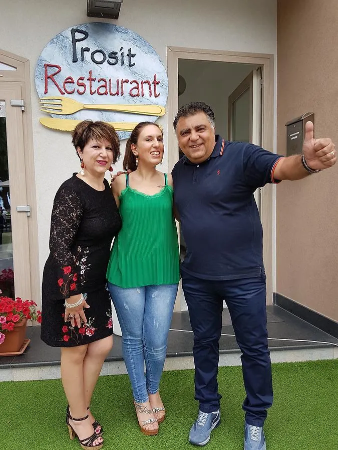 Belvedere Rent Rooms 3*, كامبوفيليتْشّي دي روتْشّي